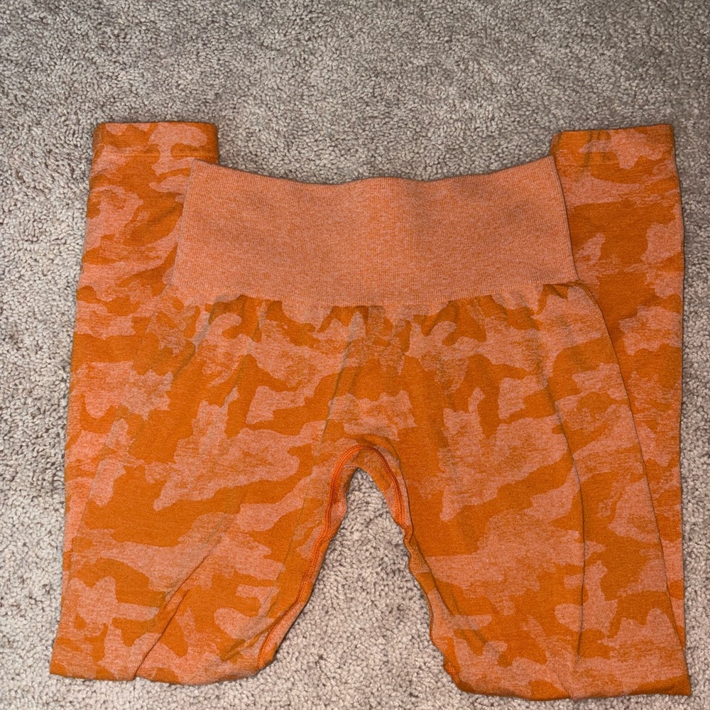 Orange Camouflage NVGTN Leggings